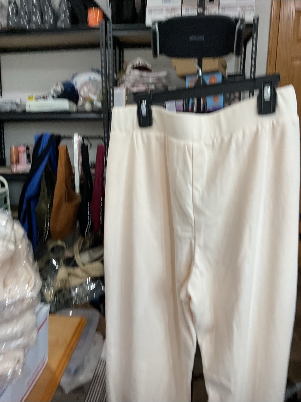 B066 - HEYSON NWT Cream Ivory Jogger Lounge Pants - Picture 2 of 4